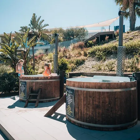 Frontline Golf Penthouse Lagoon & Ehhouse 埃斯特波纳