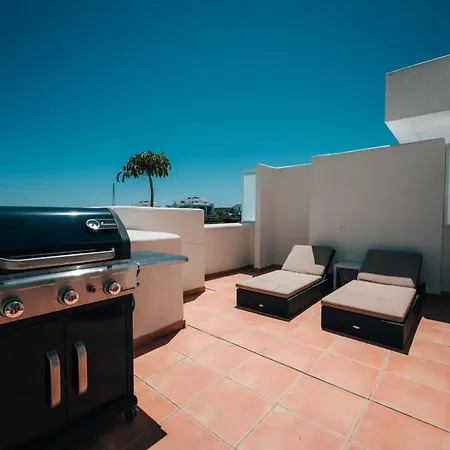 Frontline Golf Penthouse Lagoon & Ehhouse Apartment Estepona