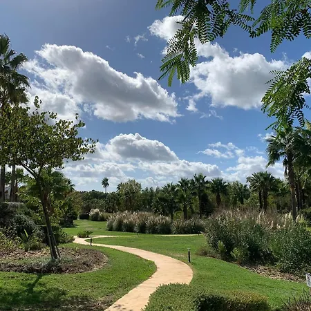 Frontline Golf Penthouse Lagoon & Ehhouse Apartment *