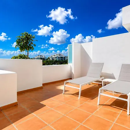 Frontline Golf Penthouse Lagoon & - Ehhouse Estepona