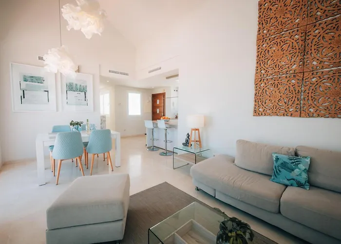 Apartamento Frontline Golf Penthouse Lagoon & - Ehhouse Estepona