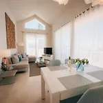 Frontline Golf Penthouse Lagoon & - Ehhouse Appartement